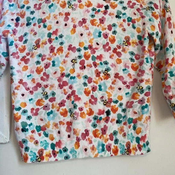 Flowered patterned blouse. - Picture 4 of 5
